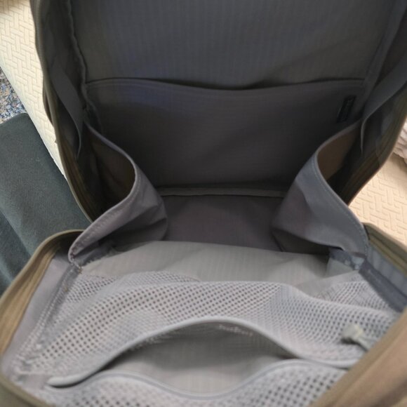 NEW YETI Tocayo Tan 26 liter backpack - Picture 8 of 12